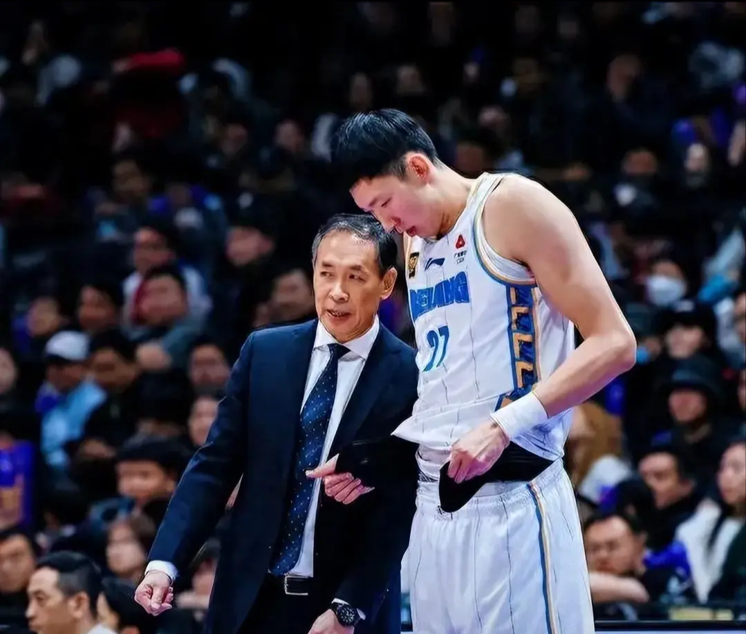 穆古鲁扎迎来十五赛季出色发挥，SKT观众热烈欢呼！